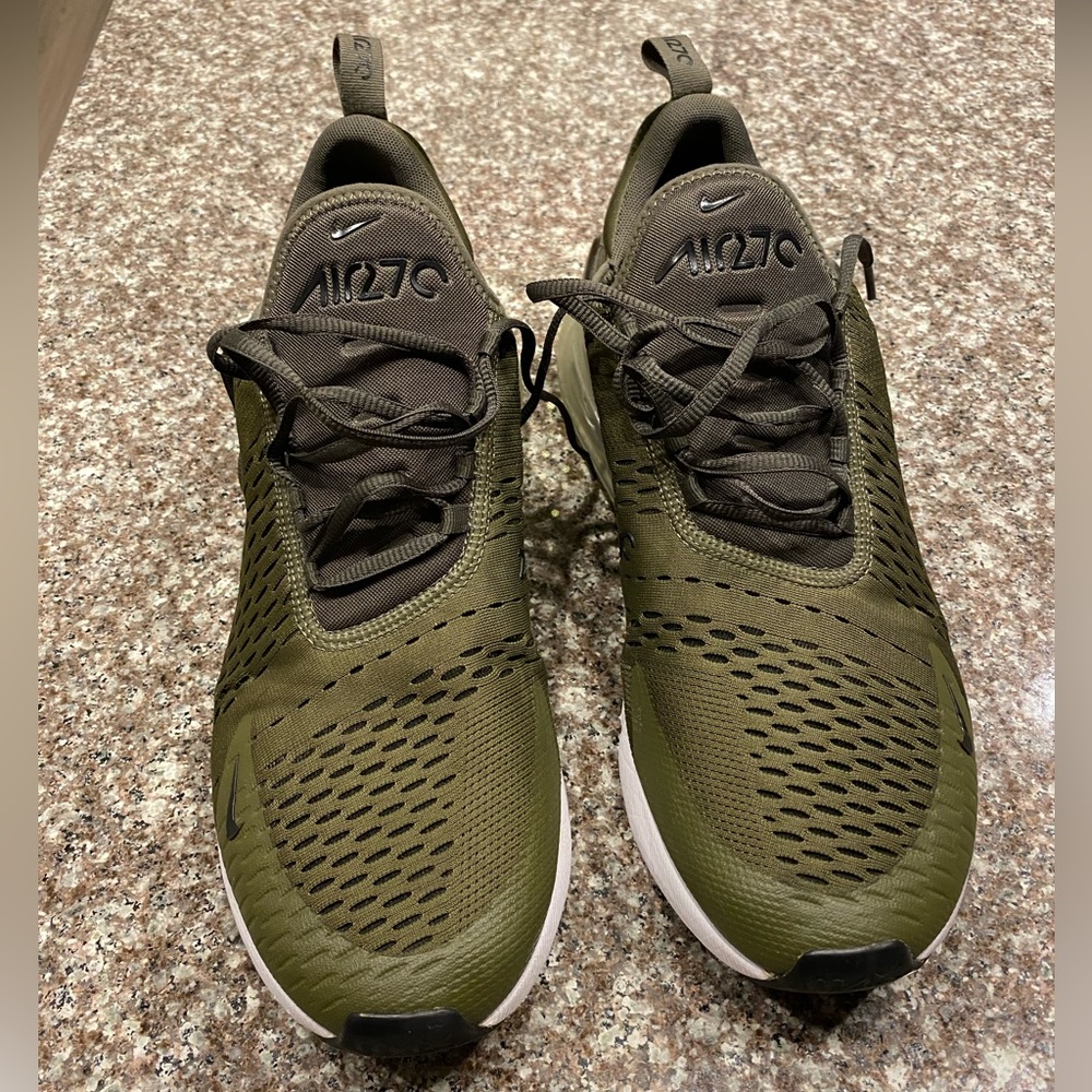 Nike Air 270 Olive